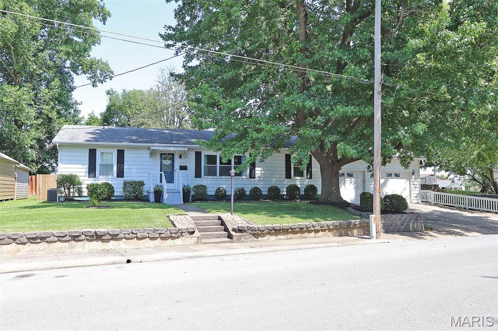 212 Morgan Street Jackson, MO 63755 - Photo 3 of 59