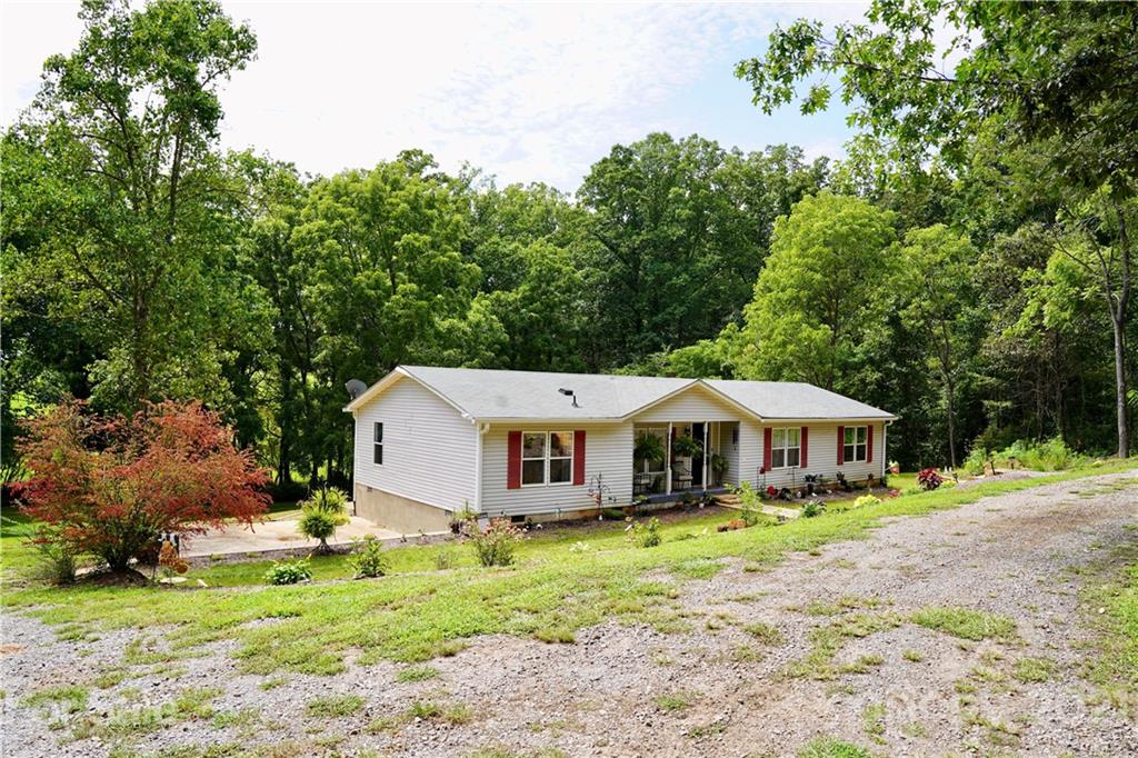 110 Ryan Cove Road Fletcher, NC 28732 - Photo 2 of 31 Gallery Image 2