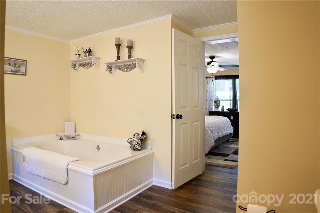 110 Ryan Cove Road Fletcher, NC 28732 - Photo 16 of 31 Gallery Image 16