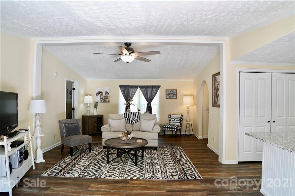 110 Ryan Cove Road Fletcher, NC 28732 - Photo 5 of 31 Gallery Image 5