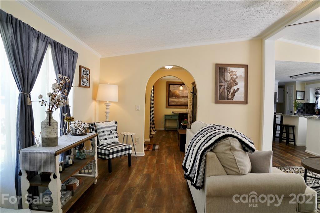 110 Ryan Cove Road Fletcher, NC 28732 - Photo 6 of 31 Gallery Image 6