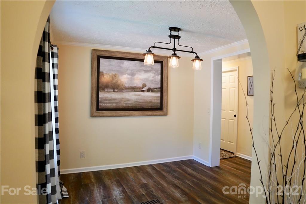 110 Ryan Cove Road Fletcher, NC 28732 - Photo 8 of 31 Gallery Image 8