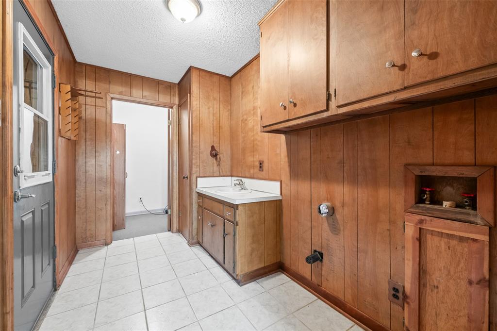 3092 North Trinity Street Decatur, TX 76234 - Photo 10 of 29