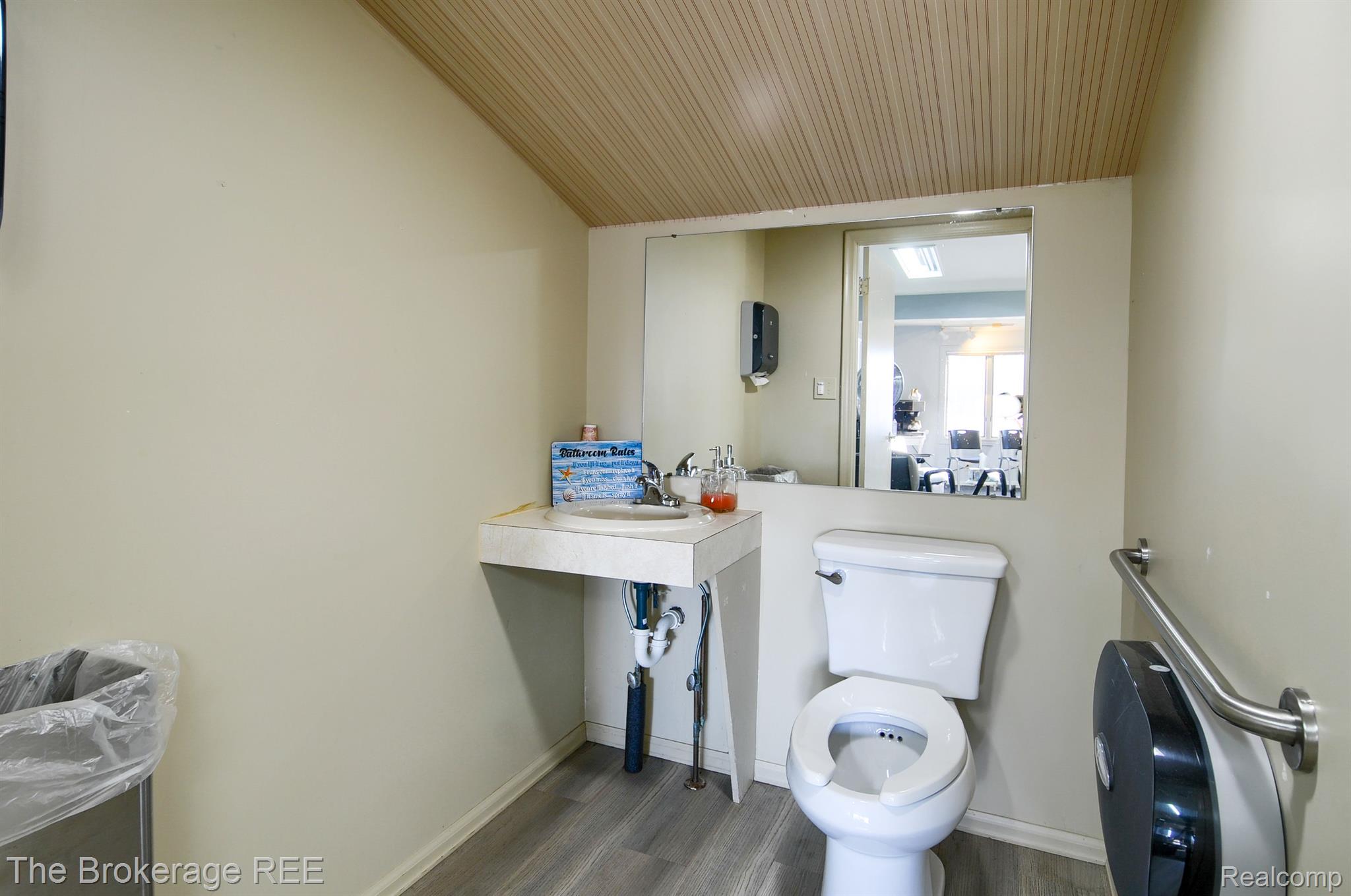 6290 Corunna Road Flint, MI 48532 - Photo 60 of 60 Gallery Image 60