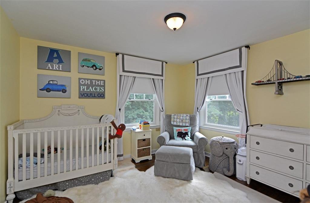 3 Edgewood Road Pittsburgh, PA 15215 - Photo 15 of 18 The third bedroom is ideal for use as a nursery or office.