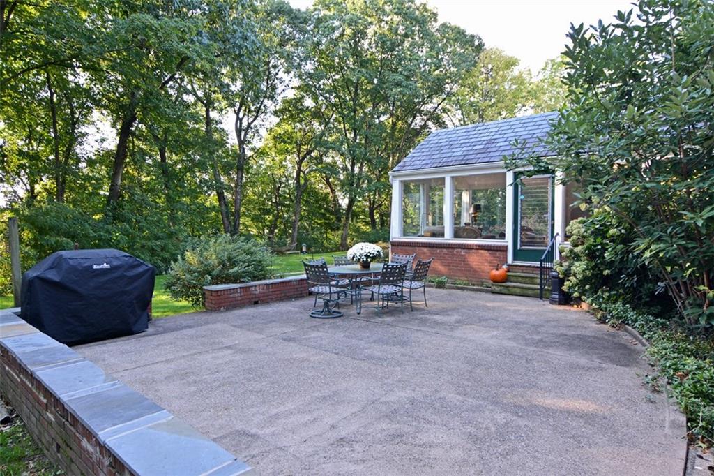 3 Edgewood Road Pittsburgh, PA 15215 - Photo 16 of 18 The private rear patio is ideal for large outdoor parties and relaxation.