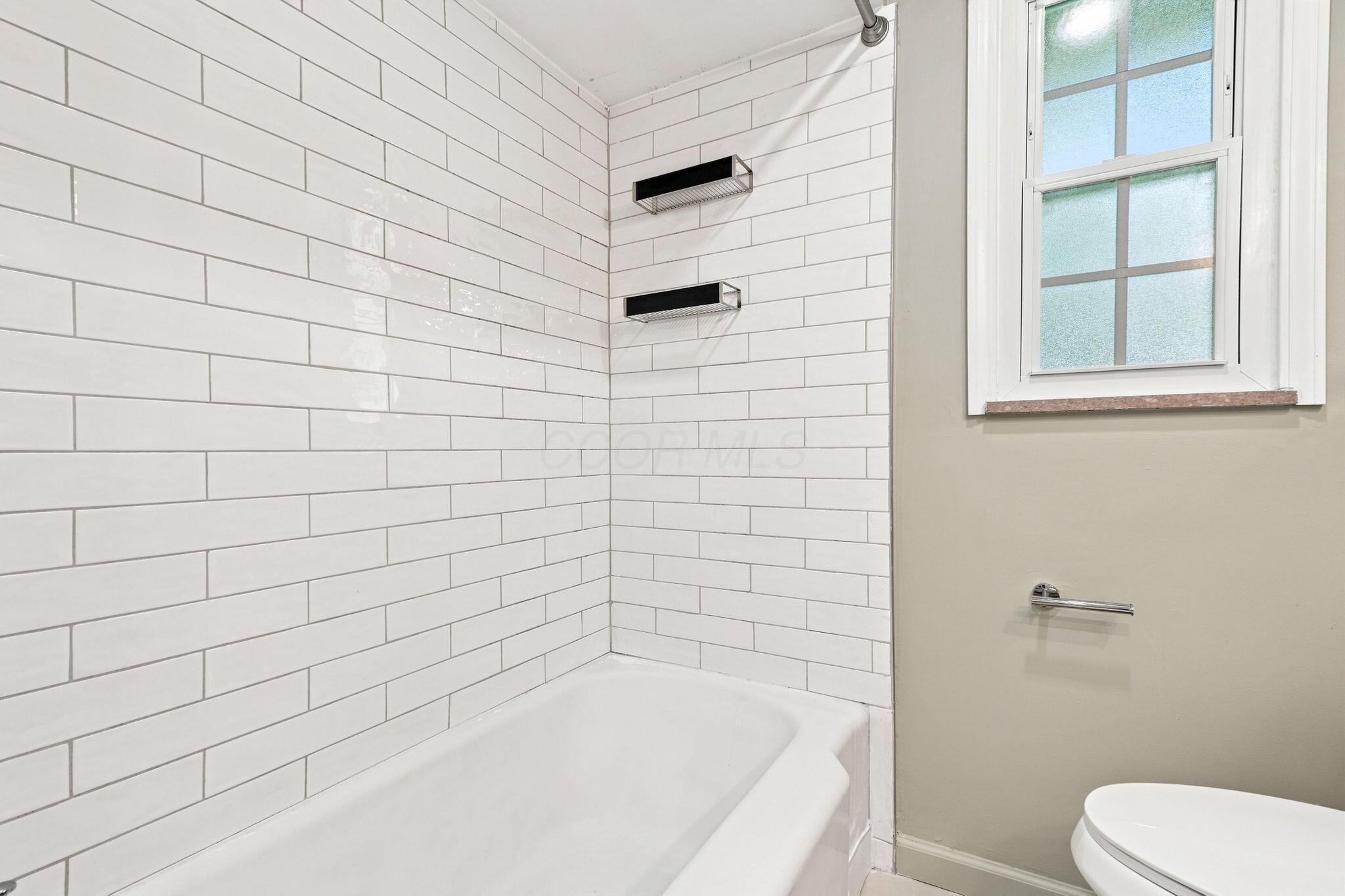 2265 Edgevale Road Upper Arlington, OH 43221 - Photo 13 of 55 17-web-or-mls-2265-edgevale-rd