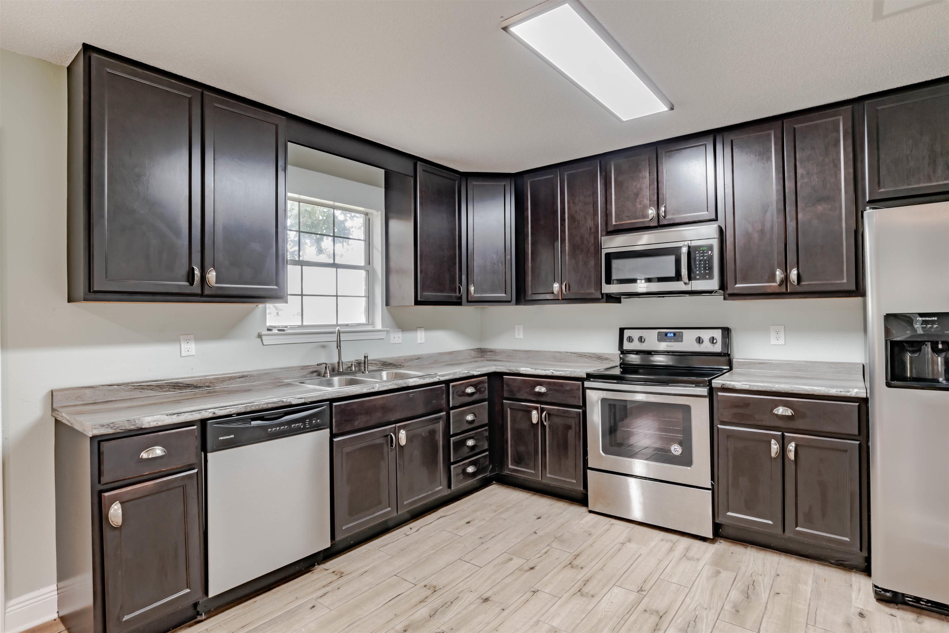 26640 Frank Road Elberta, AL 36530 - Photo 6 of 29