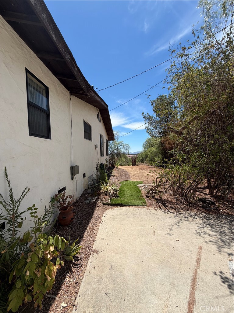 35600 Mitchell Road Murrieta, CA 92562 - Photo 12 of 32 Gallery Image 12