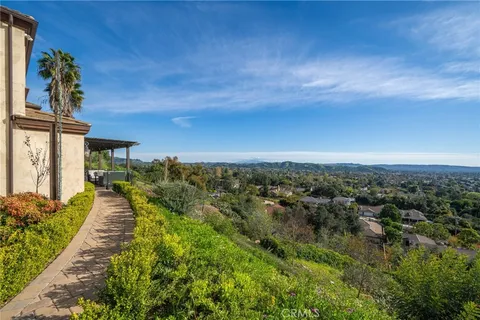 $2,198,000 | 388 Conifer Road, Glendora, CA 91741