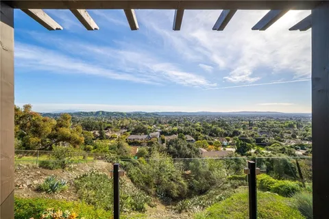 $2,198,000 | 388 Conifer Road, Glendora, CA 91741