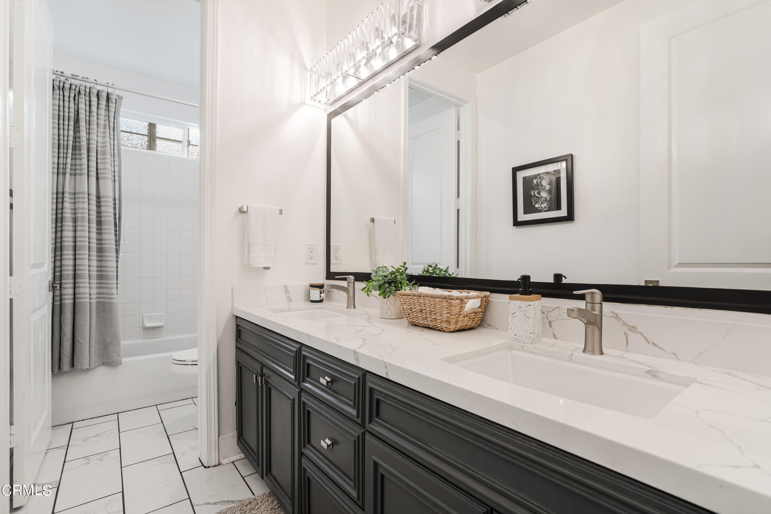 1404 Donegal Way Oxnard, CA 93035 - Photo 36 of 51 1404 Donegal Way Oxnard CA-print-030-017