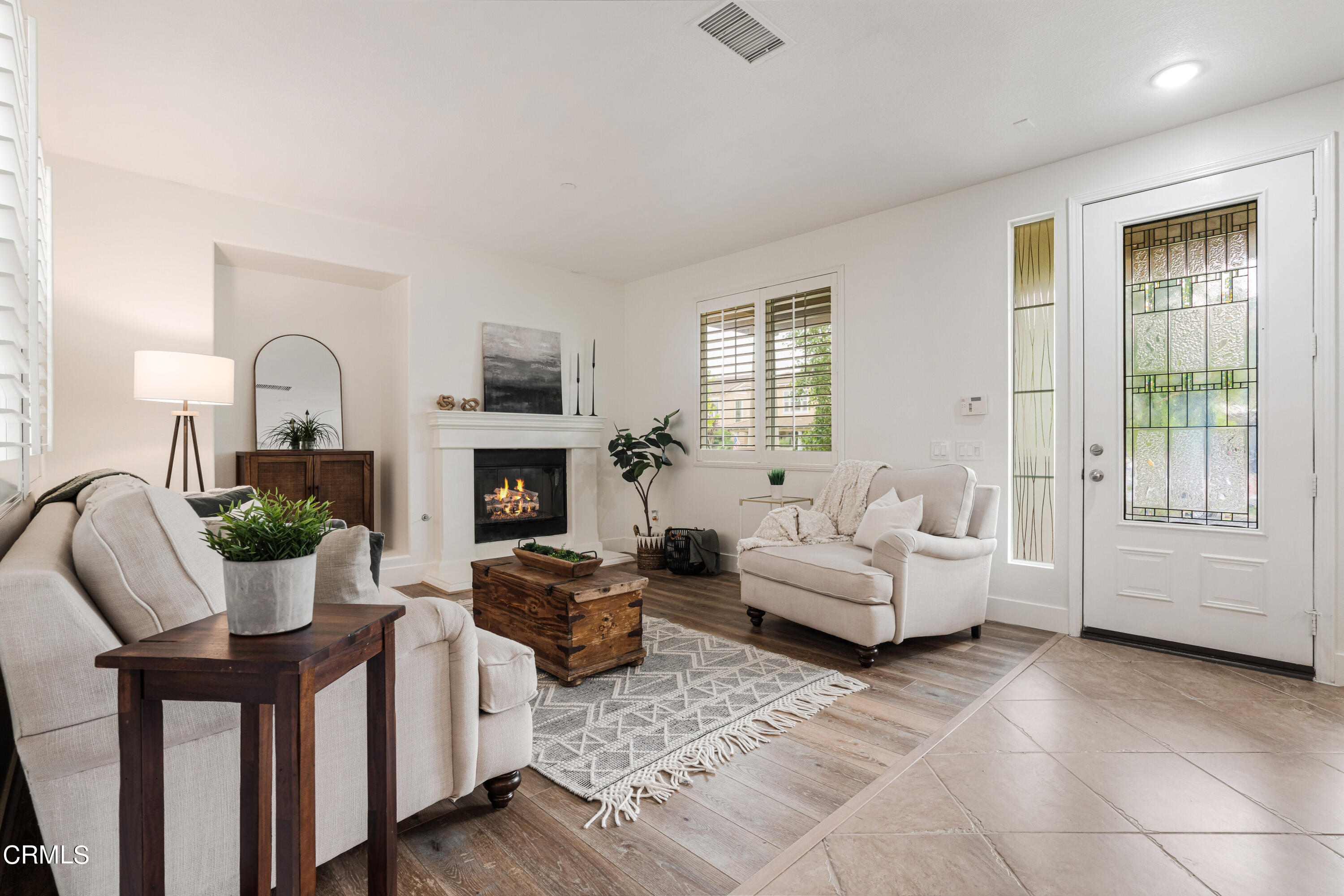 1404 Donegal Way Oxnard, CA 93035 - Photo 4 of 51 1404 Donegal Way Oxnard CA-print-004-004