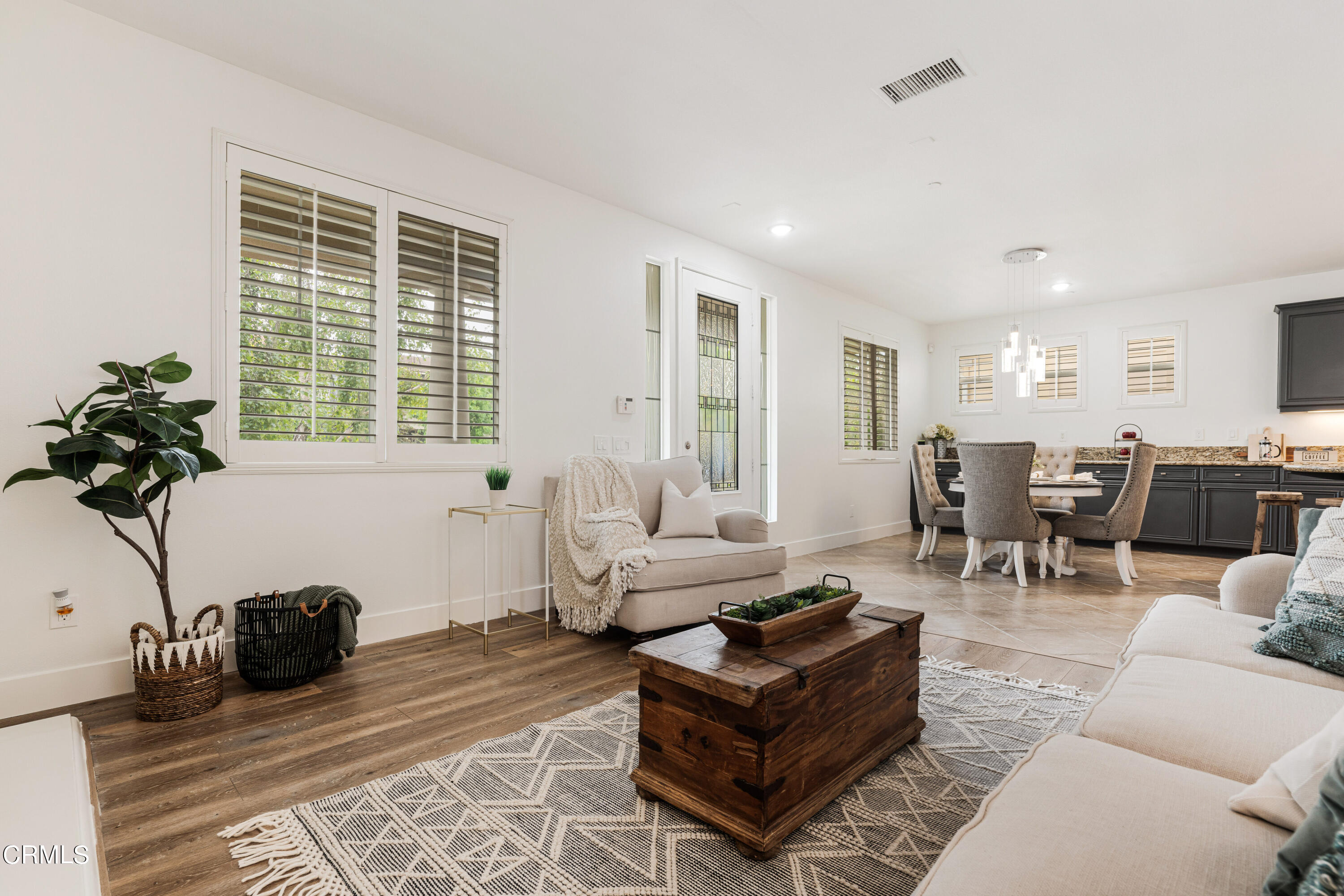 1404 Donegal Way Oxnard, CA 93035 - Photo 7 of 51 1404 Donegal Way Oxnard CA-print-005-009