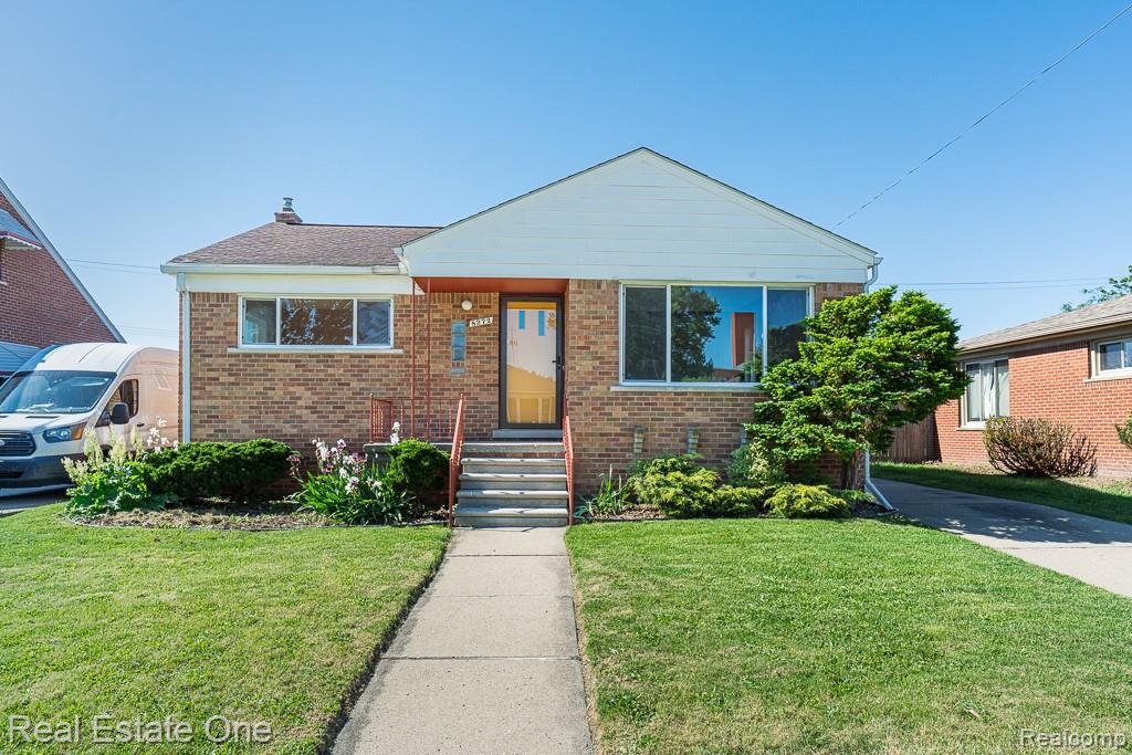8272 Racine Road Warren, MI 48093 - Photo 35 of 46