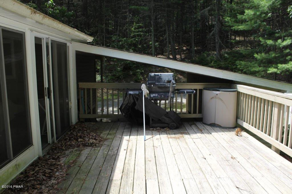 112 Mountain Springs Road Milford, PA 18337 - Photo 12 of 31 18 deck again