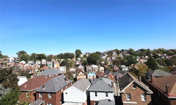 $995 | 2811 Brownsville Road, Unit 4, Brentwood, PA 15227