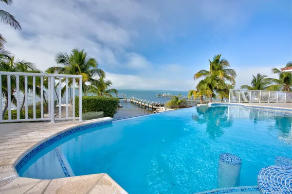 $3,995,000 | 58213 Morton Street, Marathon, FL 33050