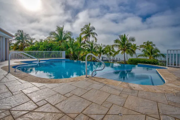 $3,995,000 | 58213 Morton Street, Marathon, FL 33050