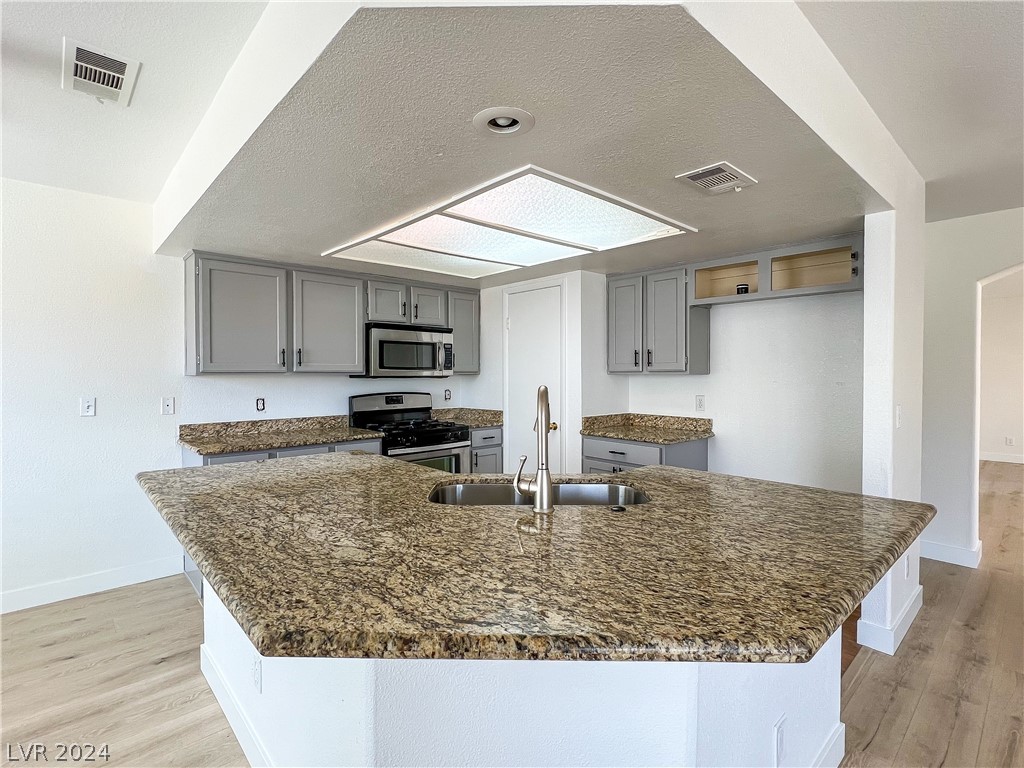8325 Maplestar Road Las Vegas, NV 89128 - Photo 9 of 24 Gallery Image 9