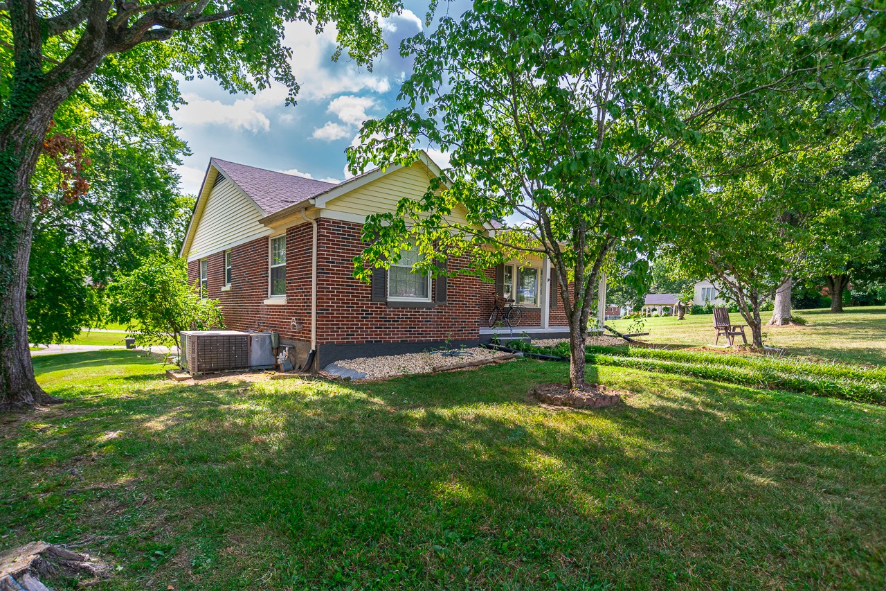801 2nd Avenue Fayetteville, TN 37334 - Photo 3 of 41 a view of a house with a yard