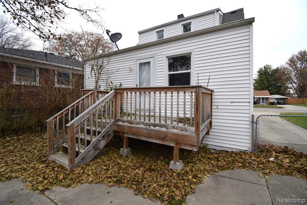17840 Martin Road Roseville, MI 48066 - Photo 13 of 14