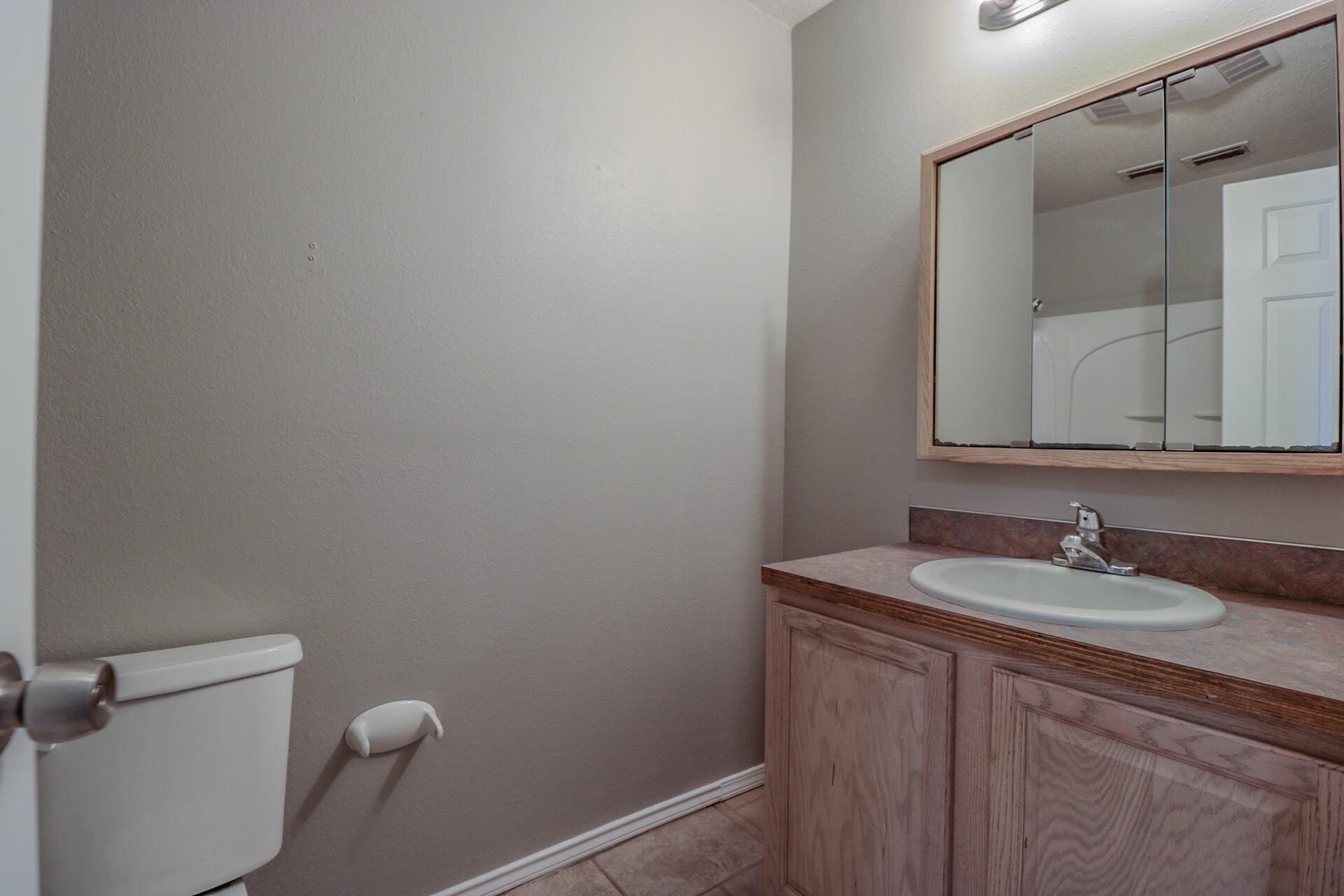 2401 87th Street, Unit B Lubbock, TX 79423 - Photo 10 of 11 original (33)