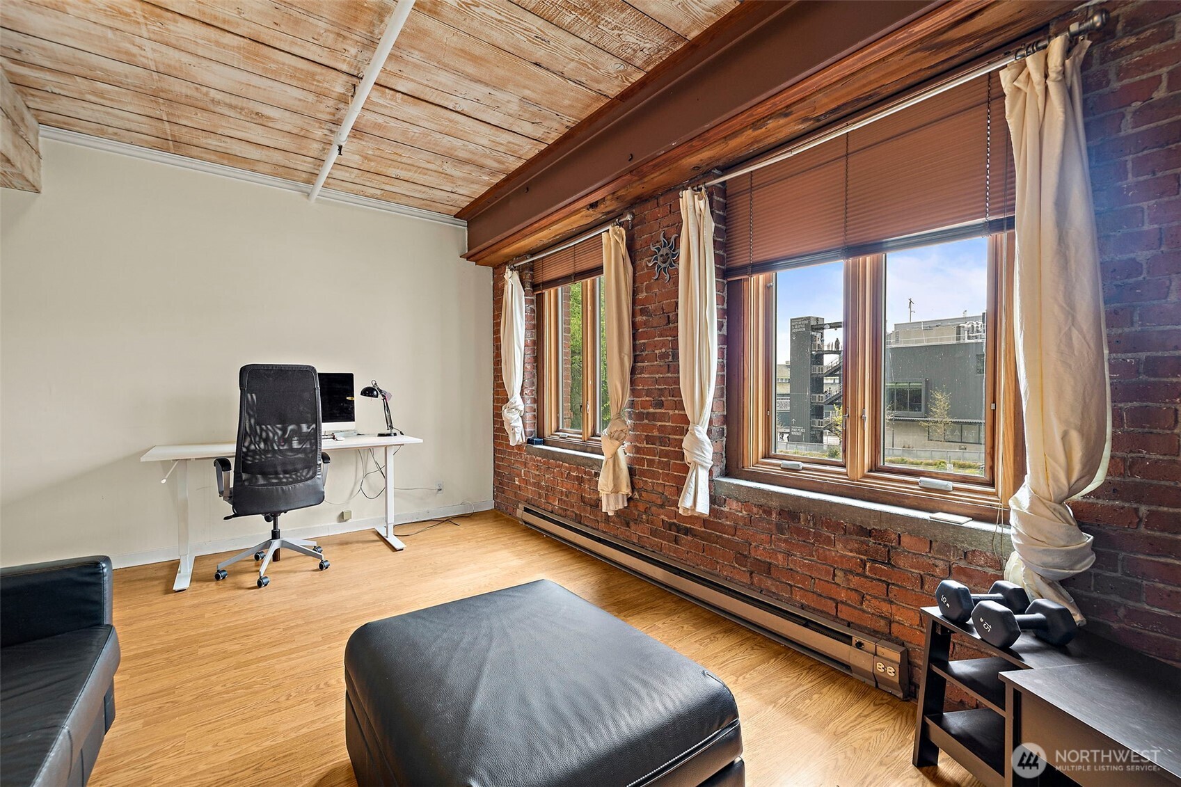 1507 Western Avenue, Unit R203 Seattle, WA 98101 - Photo 22 of 32