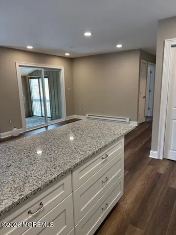 $2,500 | 204 Covered Bridge Boulevard, Unit F, Manalapan, NJ 07726