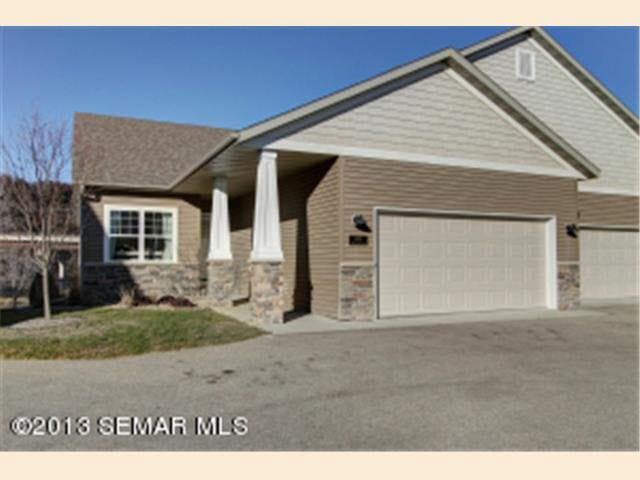 11749 Sandy Pointe Lane Rochester, MN 55901 - Photo 1 of 49