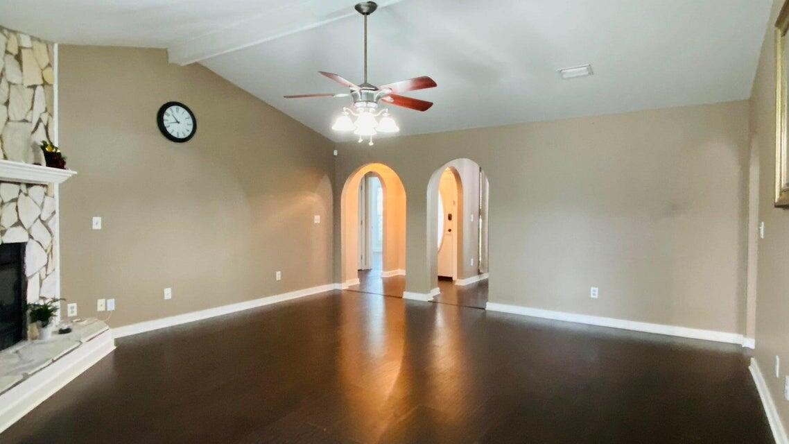 401 Evans Road Niceville, FL 32578 - Photo 10 of 29 20250106193213613550000000-o