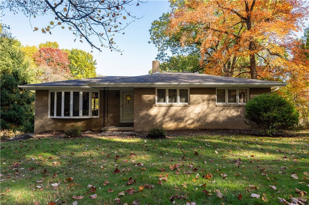 5188 Richland Road Gibsonia, PA 15044 - Photo 2 of 27 All-brick ranch!