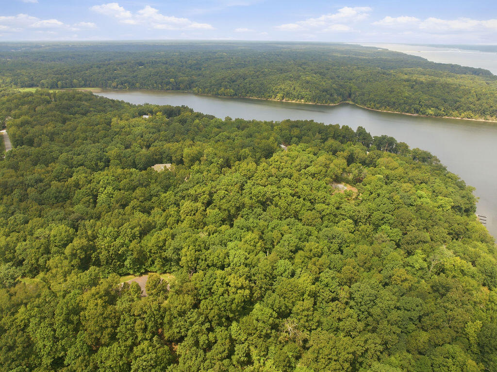 38-39 Hawkridge Road Murray, KY 42071 - Photo 8 of 13 DJI_20260910083517_0146_D