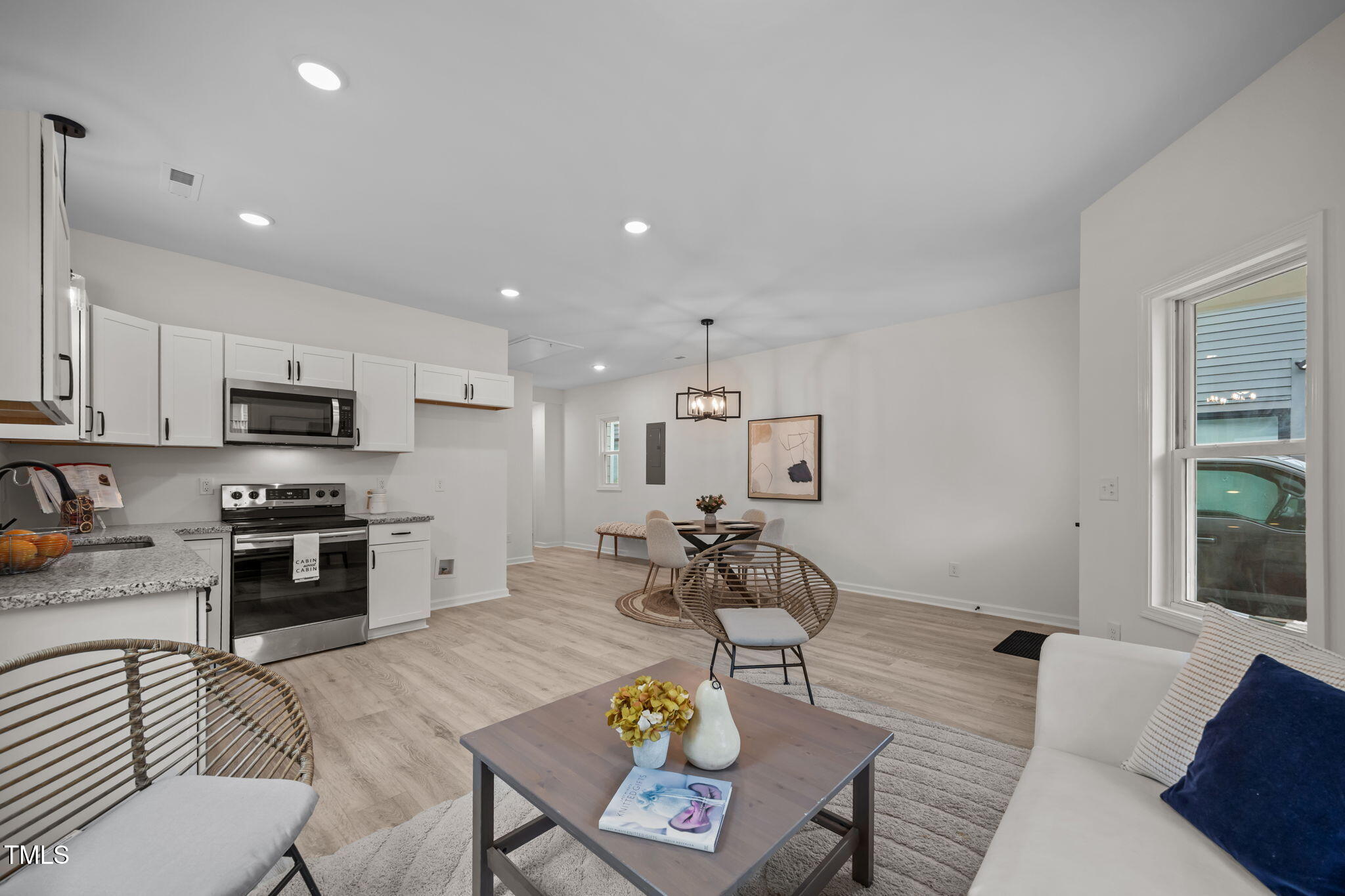 324 Bragg Street Raleigh, NC 27601 - Photo 8 of 24 27-web-or-mls-IMG_1086