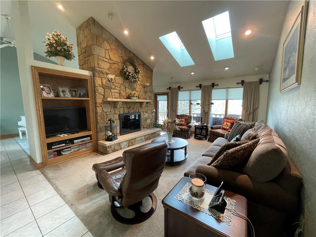 224 Henricks Road Butler, PA 16001 - Photo 3 of 25