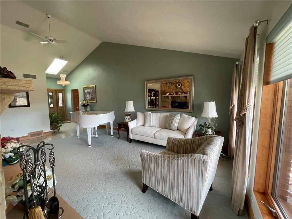 224 Henricks Road Butler, PA 16001 - Photo 5 of 25
