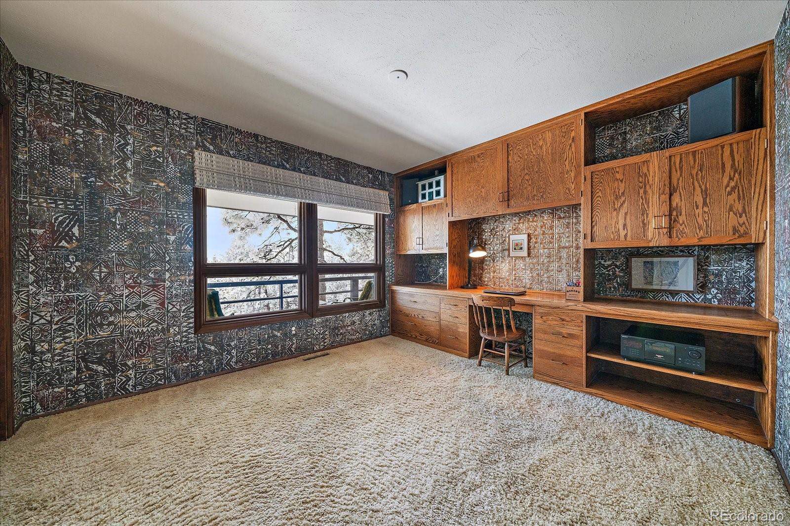21993 Crestmoor Road Golden, CO 80401 - Photo 14 of 39 Gallery Image 14