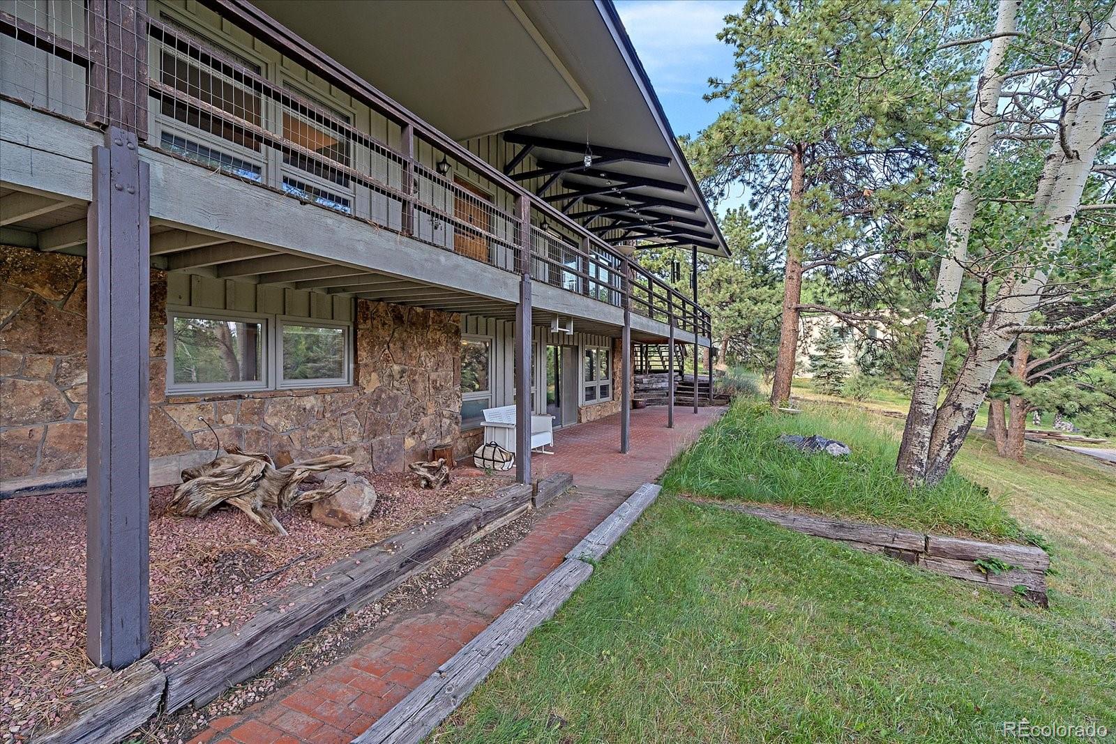 21993 Crestmoor Road Golden, CO 80401 - Photo 35 of 39 Gallery Image 35