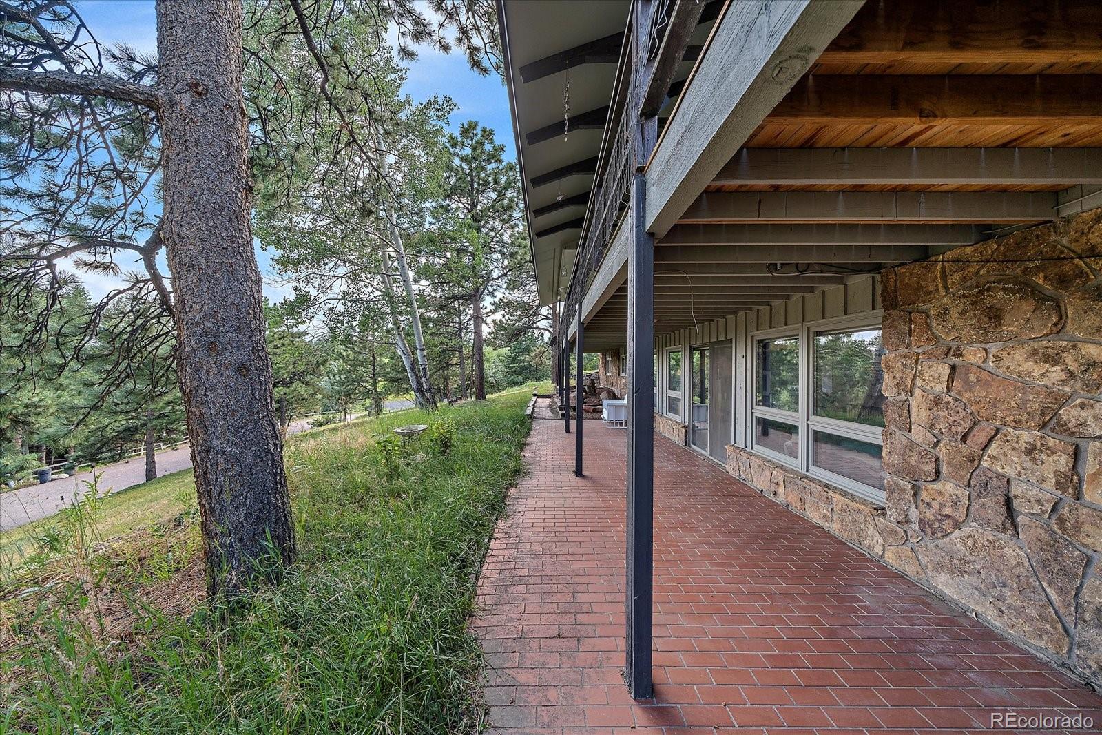 21993 Crestmoor Road Golden, CO 80401 - Photo 36 of 39 Gallery Image 36
