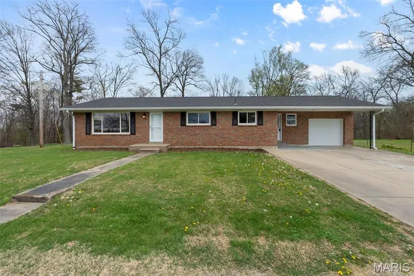 $255,000 | 12660 Highway 61, Jackson, MO 63755