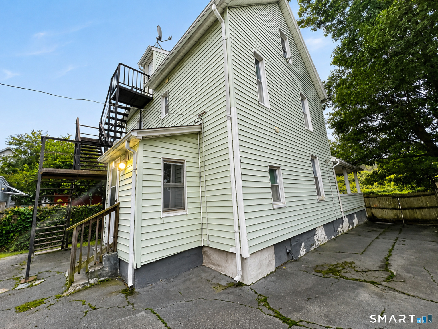 73 Orange Street Bridgeport, CT 06607 - Photo 11 of 11 Gallery Image 11
