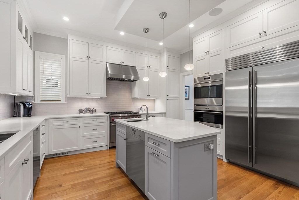 18 Jameson Road Newton, MA 02458 - Photo 8 of 31 Gallery Image 8