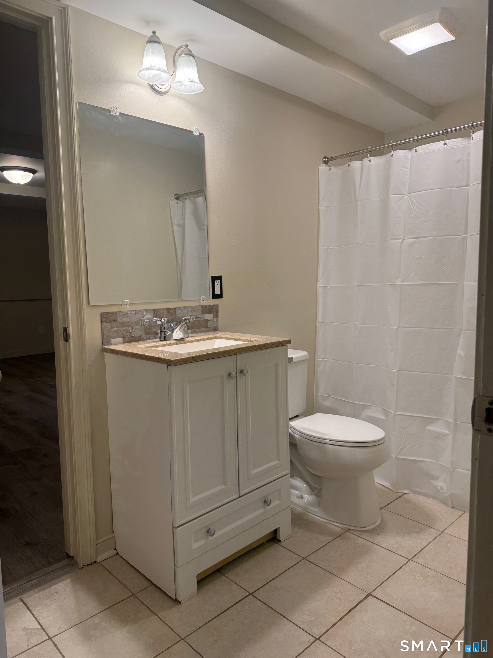 28 Reed Street, Unit 1 New London, CT 06320 - Photo 14 of 19