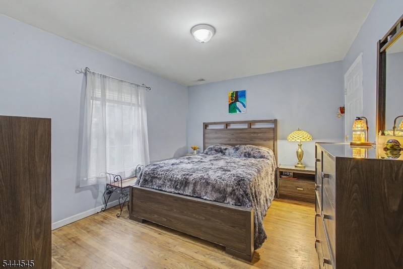 453 Huntington Road Union, NJ 07083 - Photo 15 of 28