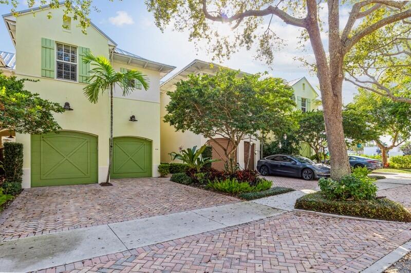 236 East Boca Raton Road Boca Raton, FL 33432 - Photo 2 of 34 01_236EBocaRatonRd_2002_FlexMLS800x600_8