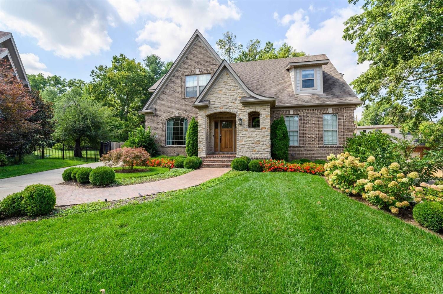 242 Chenault Road Lexington, KY 40502 - Photo 6 of 87 Photo 6