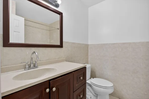 $2,700 | 7599 Northwest 73rd Terrace, Tamarac, FL 33321