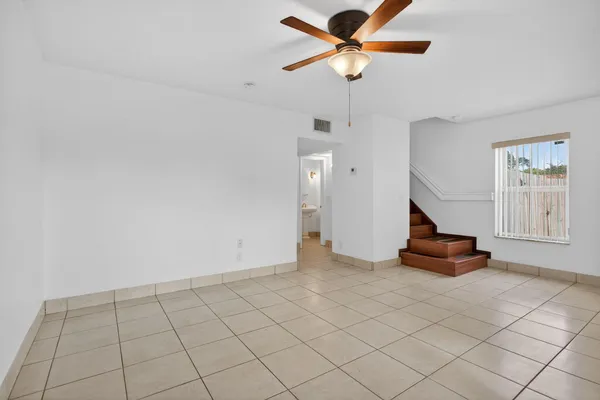 $2,700 | 7599 Northwest 73rd Terrace, Tamarac, FL 33321