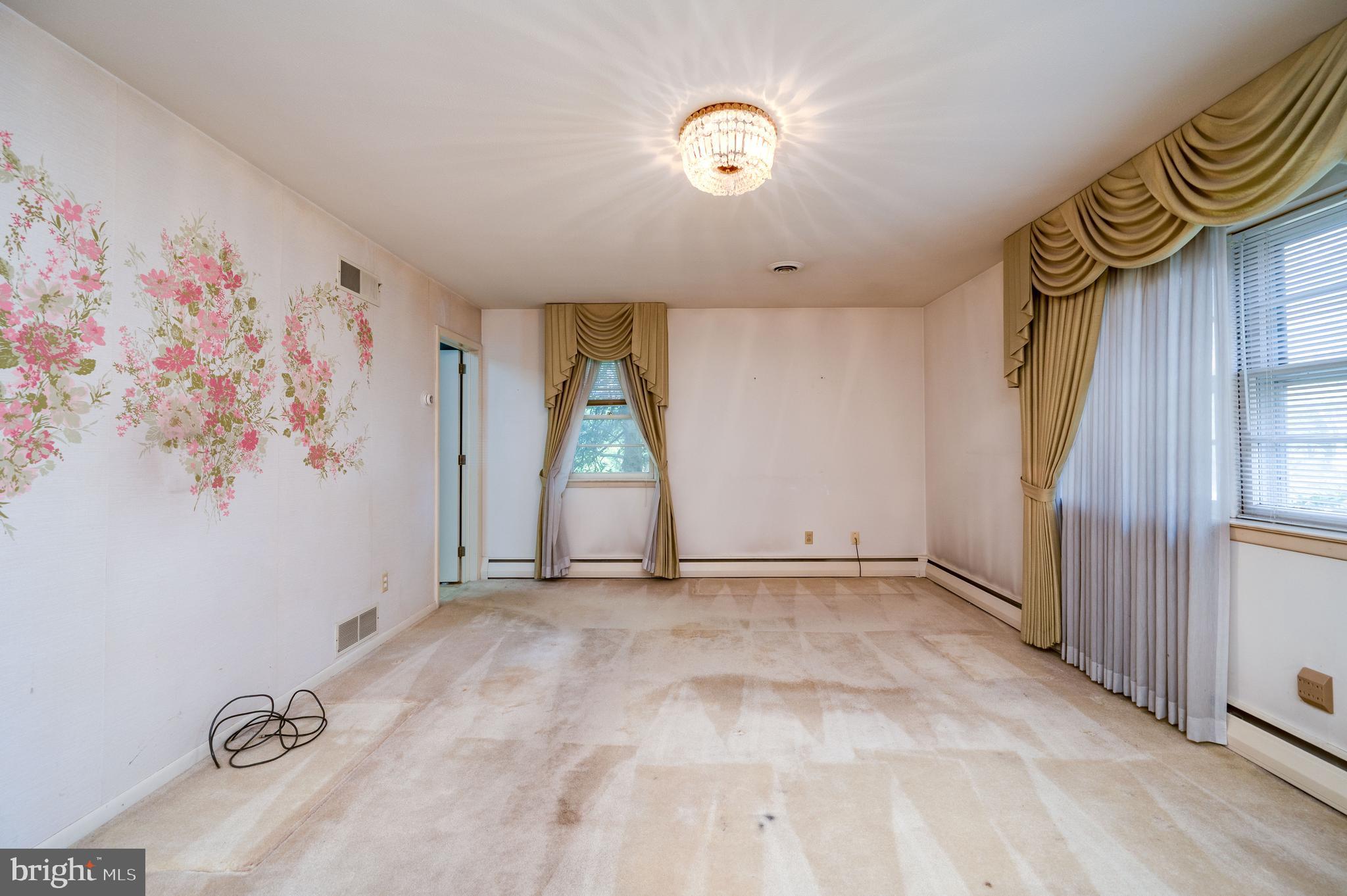 1202 Old Mill Road Wyomissing, PA 19610 - Photo 21 of 58 a view of empty room with wooden floor