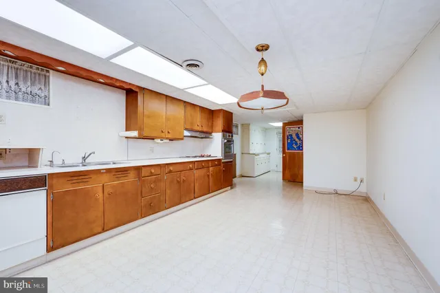 $699,000 | 1202 Old Mill Road, Wyomissing, PA 19610